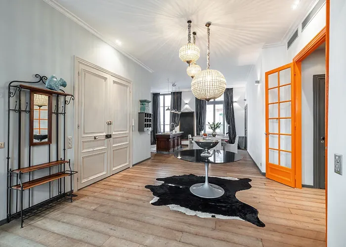 The Cosmopolitan Apartment