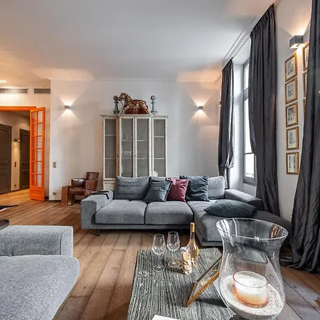 The Cosmopolitan كان