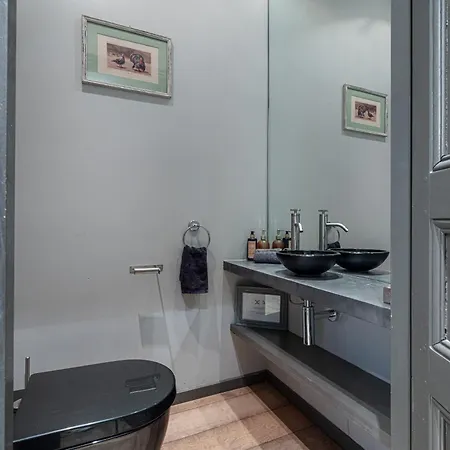 The Cosmopolitan * كان